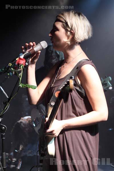 WARPAINT - 2010-05-20 - PARIS - La Maroquinerie - 